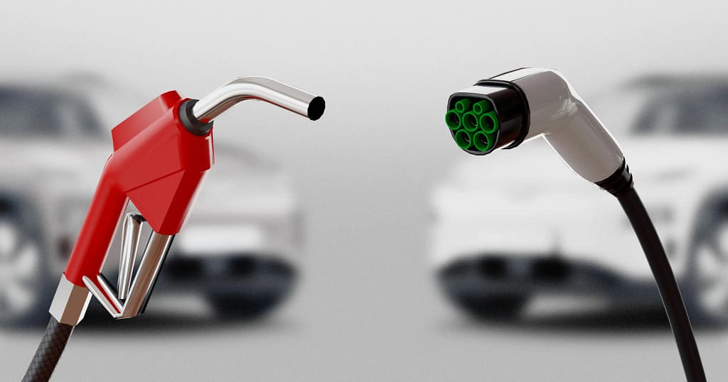 Une image qui oppose motorisation électrique et thermique